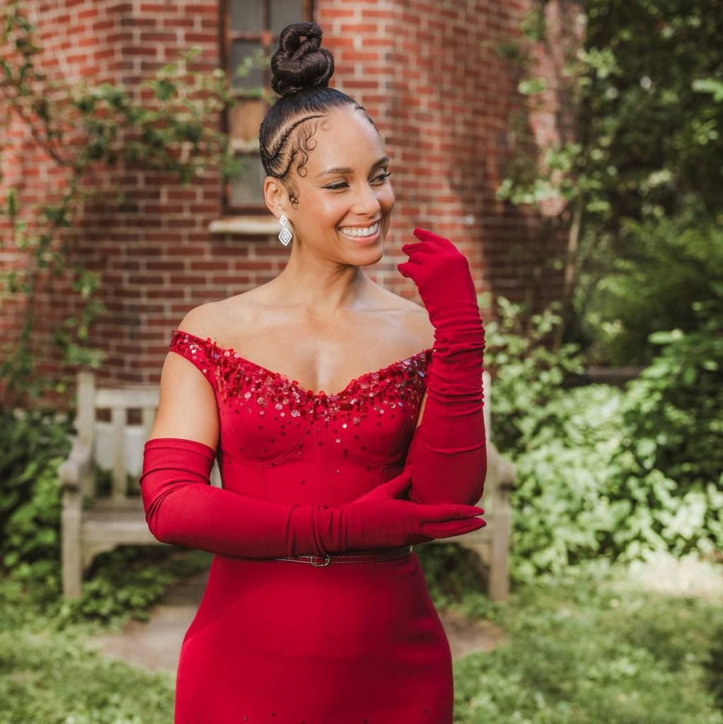 Alicia Keys’s Tony Awards Look Honors the Concrete Jungle That Raised Her